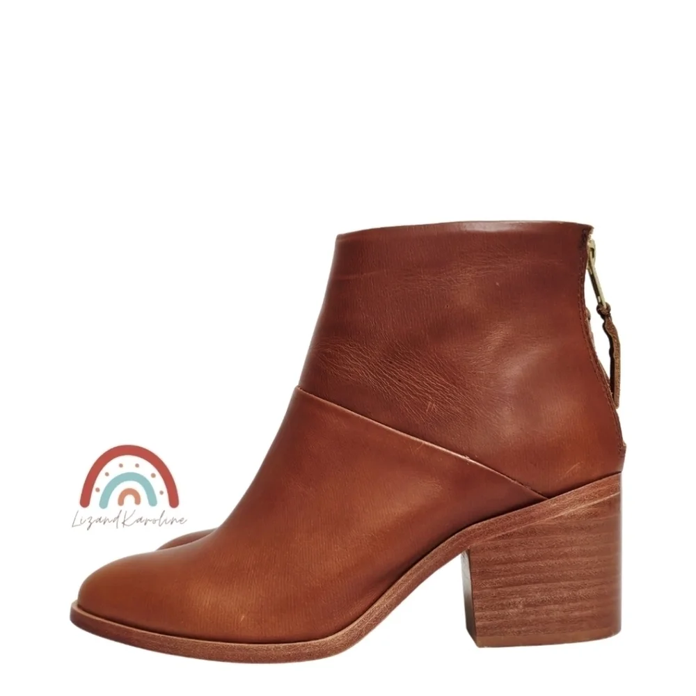 Nisolo dari heeled